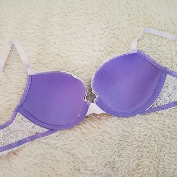 💜BCBGeneration Lilac Lace Bra💜 - Picture 2 of 3